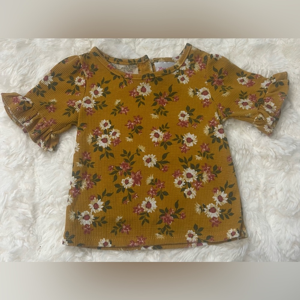 Girl’s Yellow Floral clothing Lot Size 4 - Picture 6 of 16